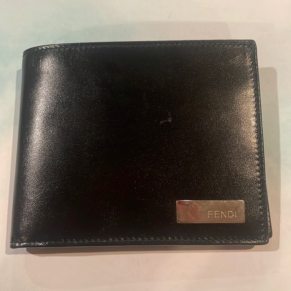 FENDI Bi Fold Black Leather Wallet